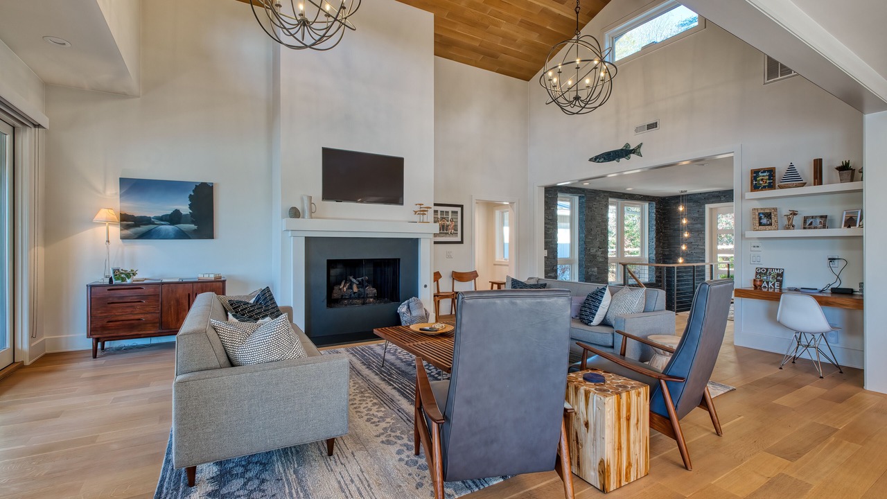 Photo of Livingroom in Cullowhee
