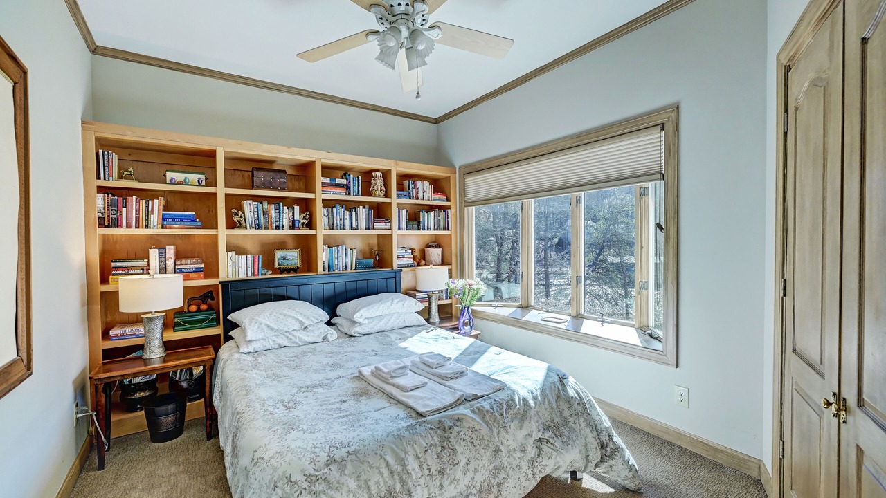Photo of Bedroom in Mayhew