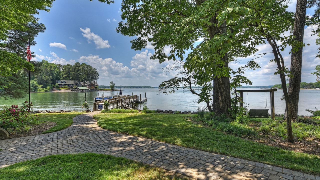 Photo of Outdoor in Mayhew
