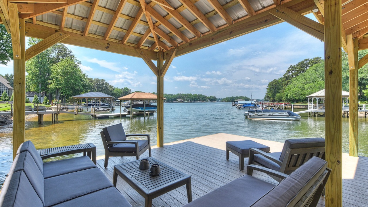 Photo of Outdoor in Huntersville