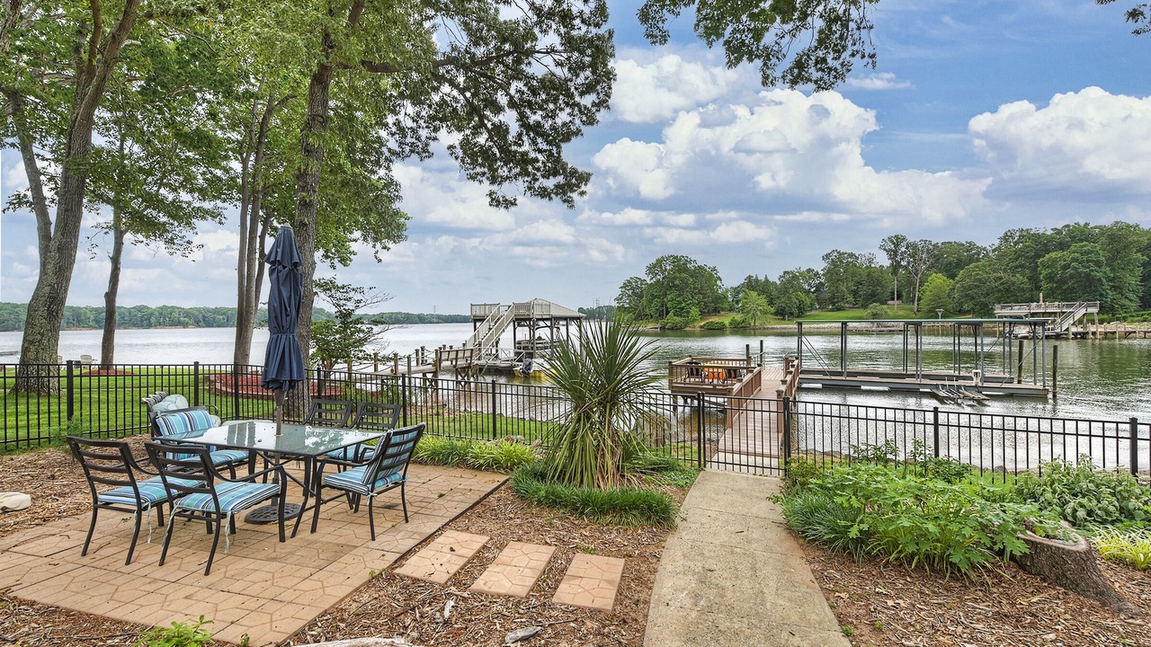 Photo of Outdoor in Lake Norman of Catawba