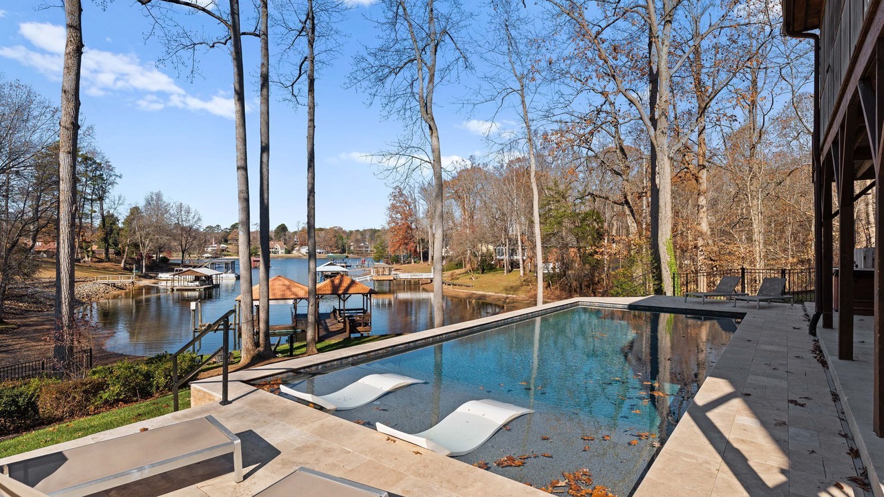 Photo of Outdoor in Troutman