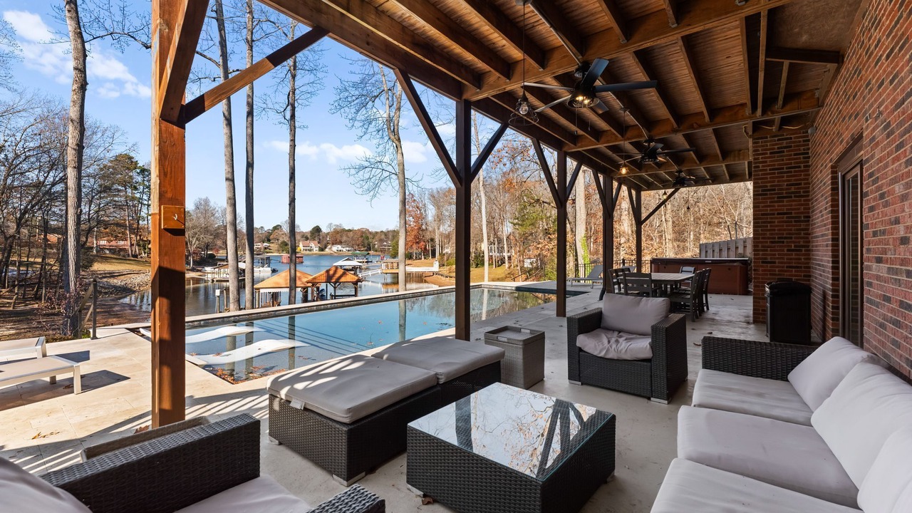 Photo of Outdoor in Troutman
