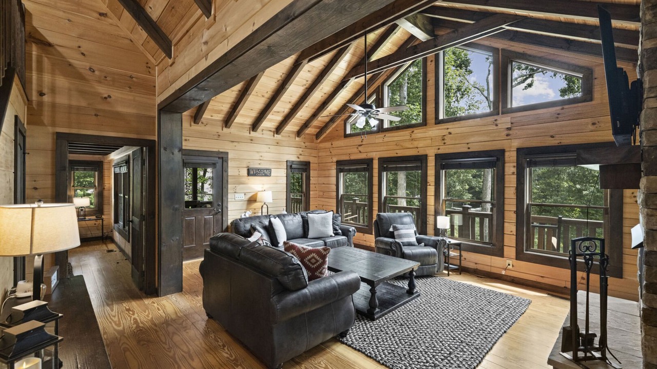 Photo of Livingroom in Lake Norman of Catawba