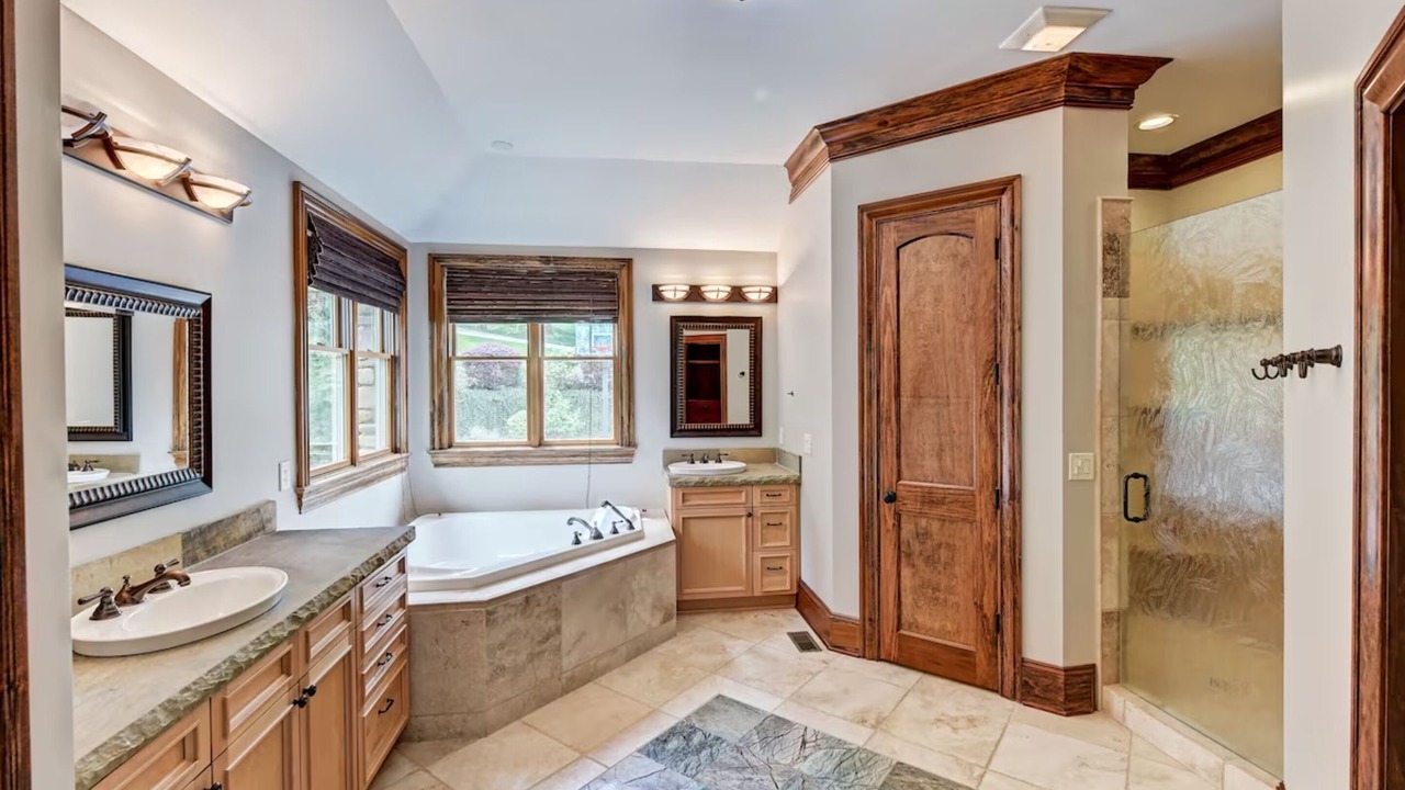 Photo of Bathroom in Mount Mourne