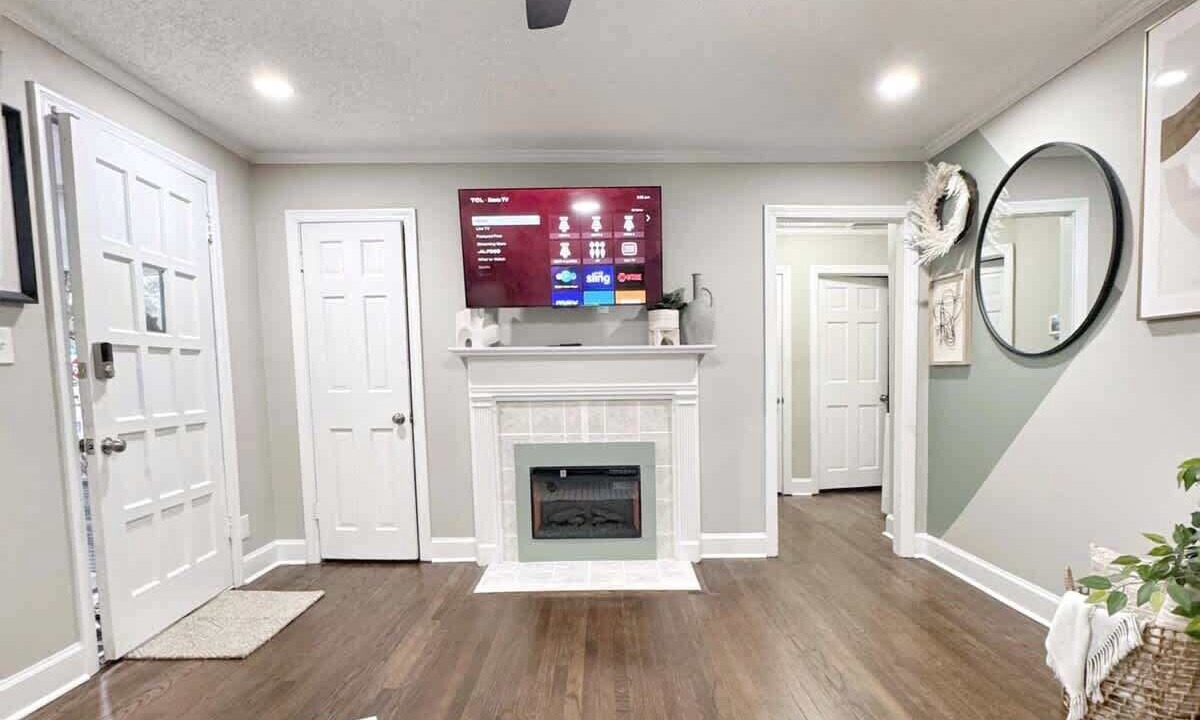 Photo of Livingroom in Decatur