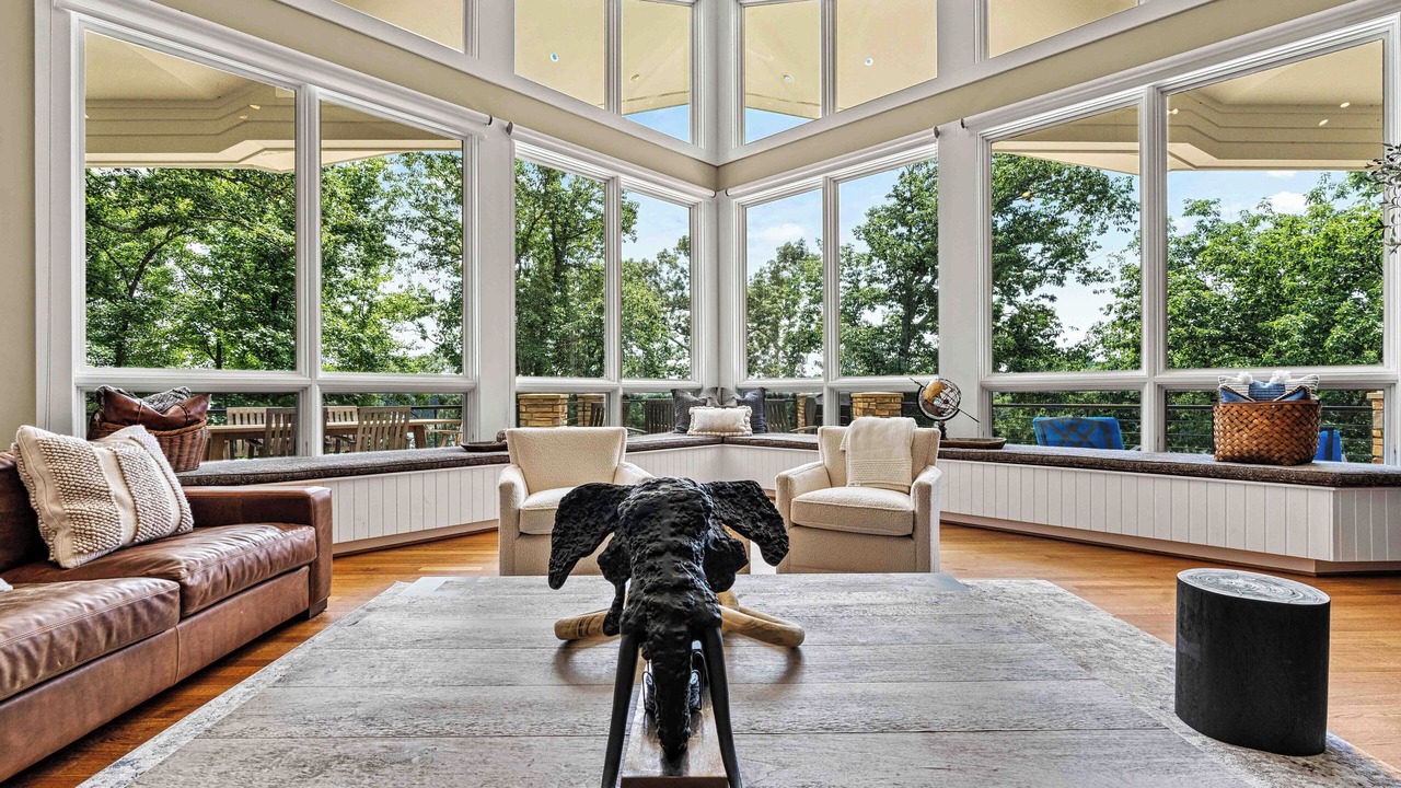 Photo of Livingroom in Barium Springs