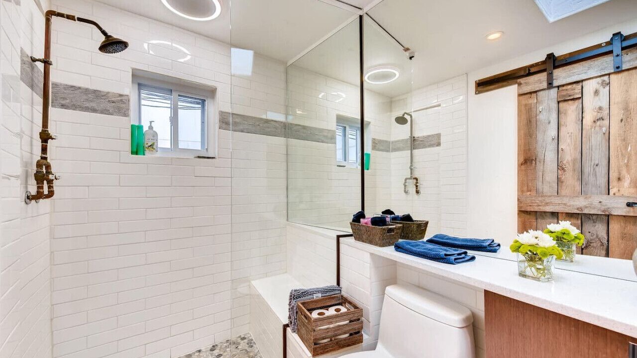 Photo of Bathroom in Melrose