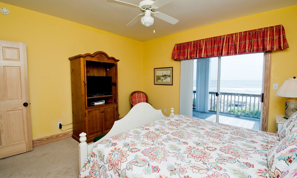 Photo of Bedroom in Emerald Isle