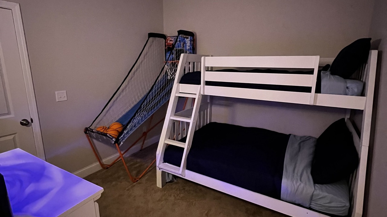 Photo of Bedroom in Hickory