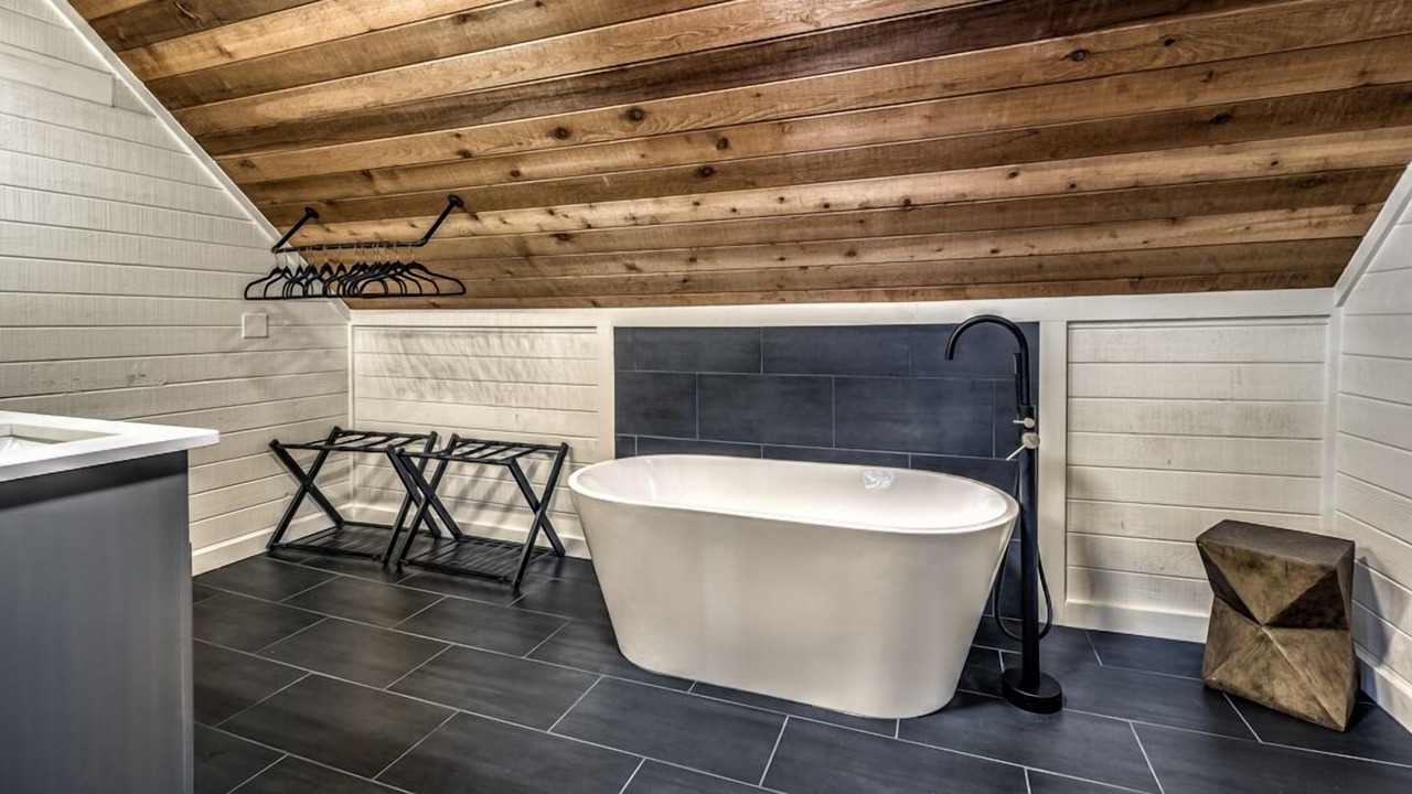 Photo of Bathroom in Unaka