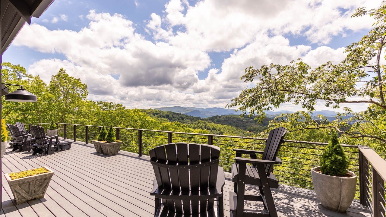 Photo of Patio Balcony in Elk Park