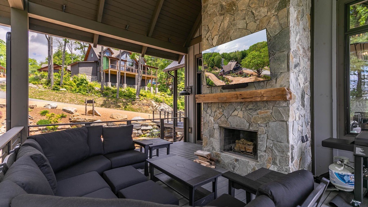 Photo of Patio Balcony in Elk Park