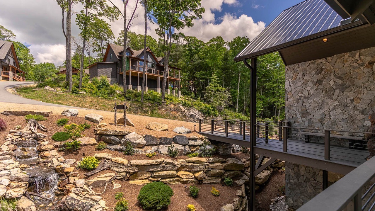 Photo of Outdoor in Elk Park