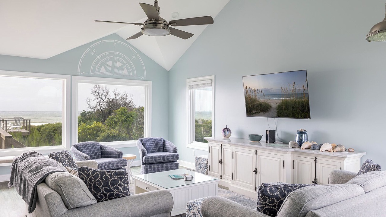 Photo of Livingroom in Pine Knoll Shores