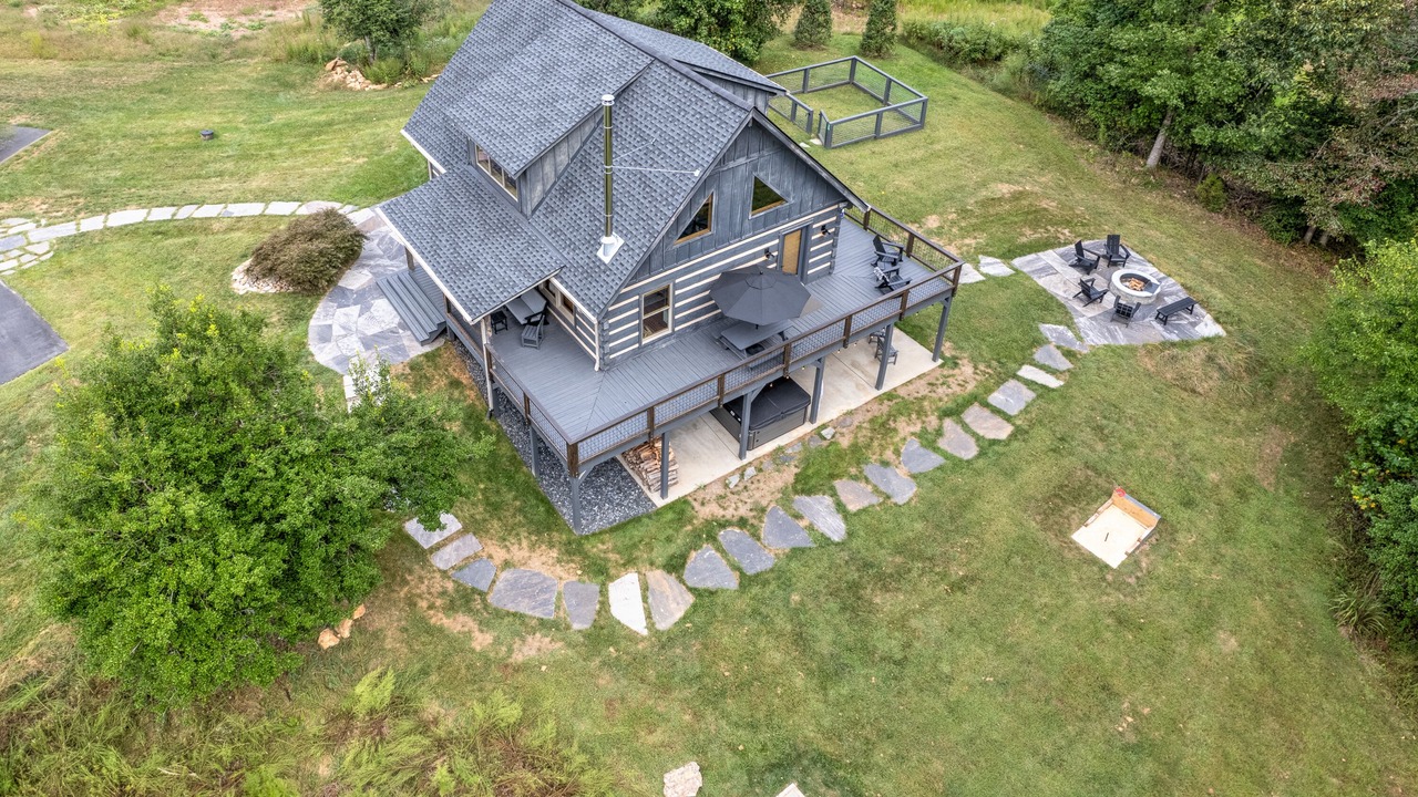 Photo of Outdoor in Tryon