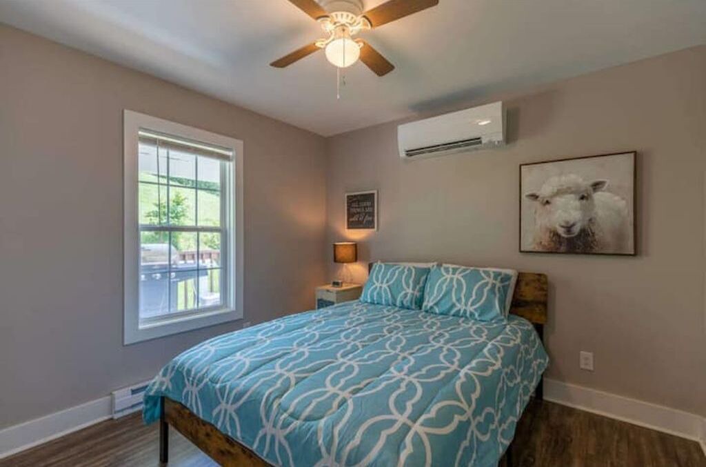 Photo of Bedroom in Elk Park