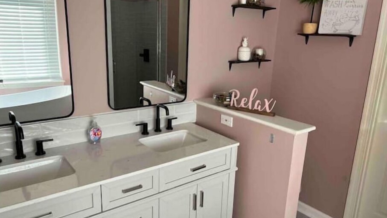 Photo of Bathroom in Davis Lake - Eastfield