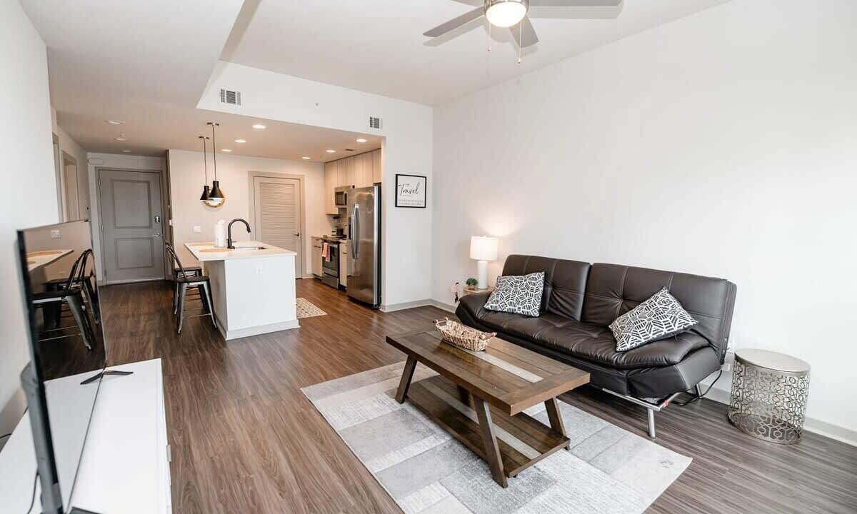 Photo of Livingroom in Third Ward