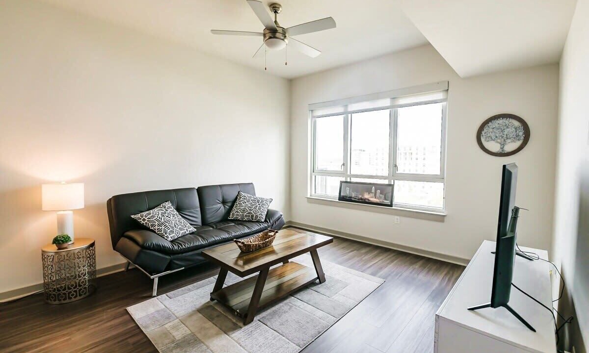 Photo of Livingroom in Third Ward