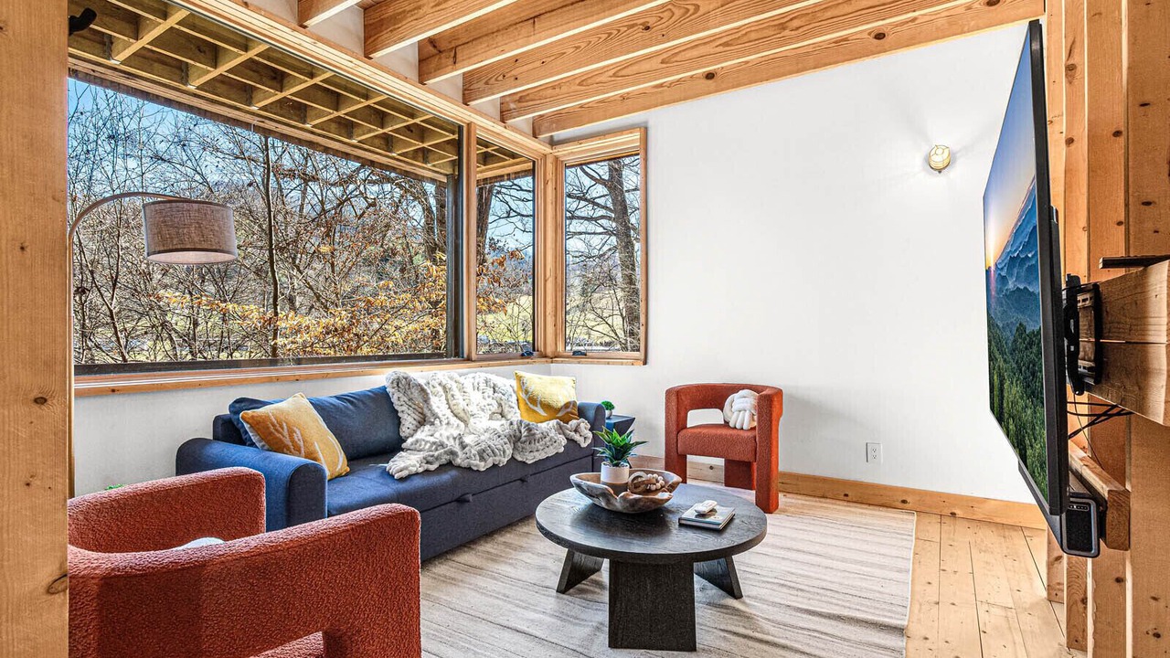 Photo of Bedroom in Mars Hill