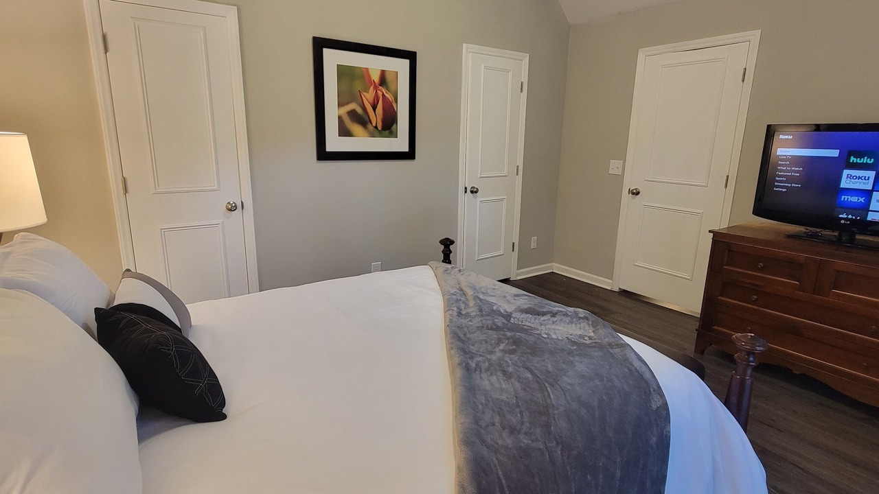 Photo of Bedroom in Lemon Springs