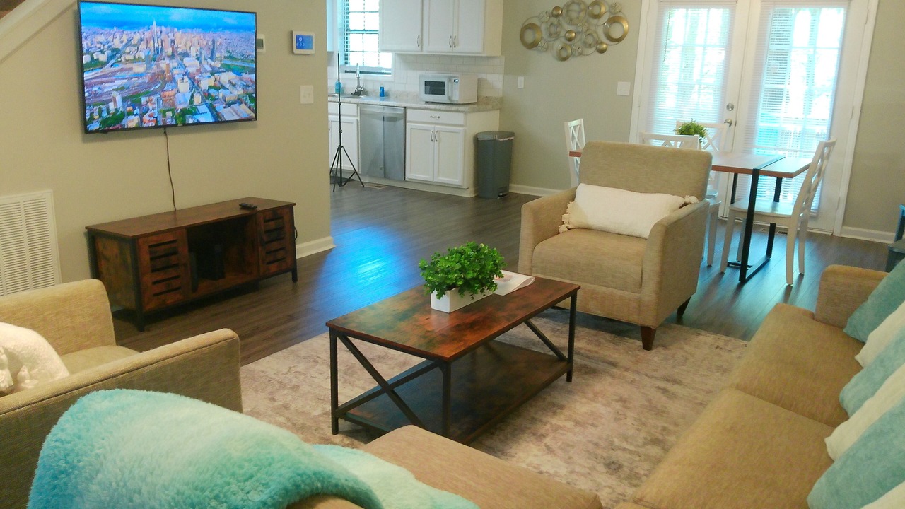 Photo of Livingroom in Lemon Springs