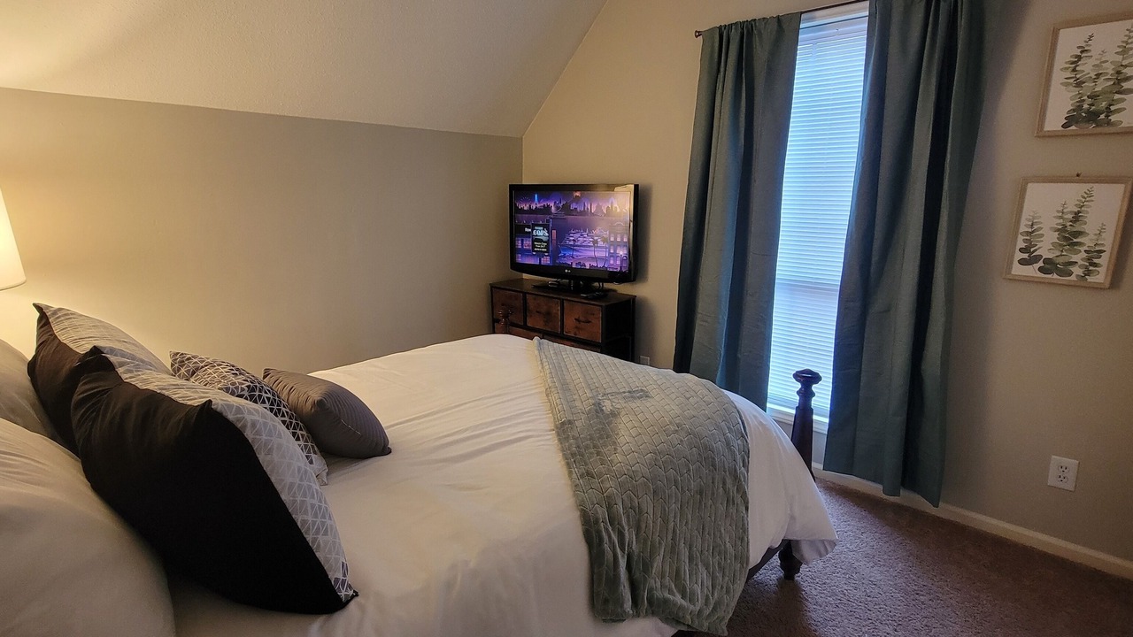 Photo of Bedroom in Lemon Springs