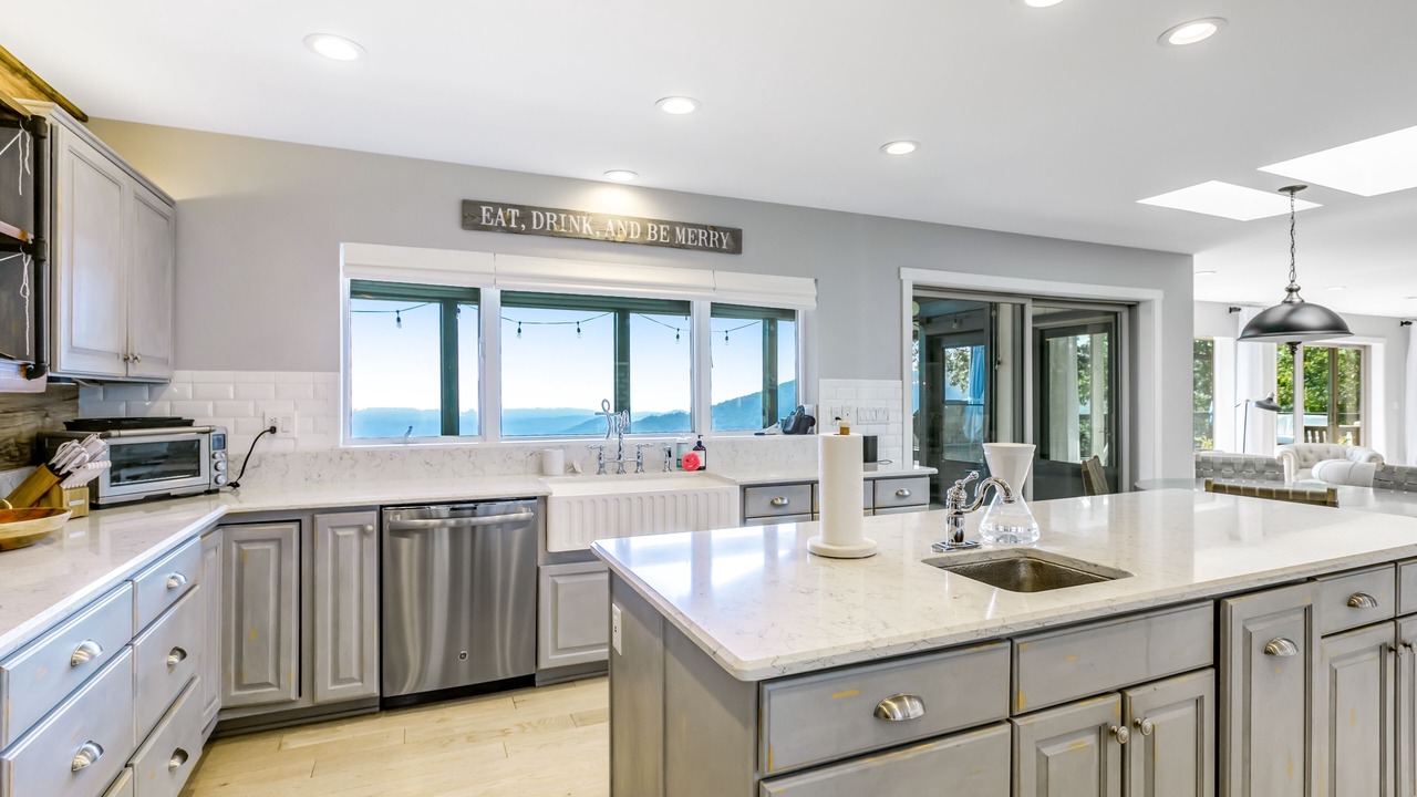 Photo of Kitchen in Saluda