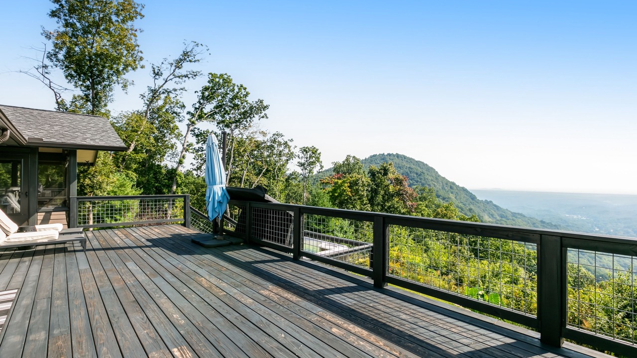 Photo of Patio Balcony in Saluda