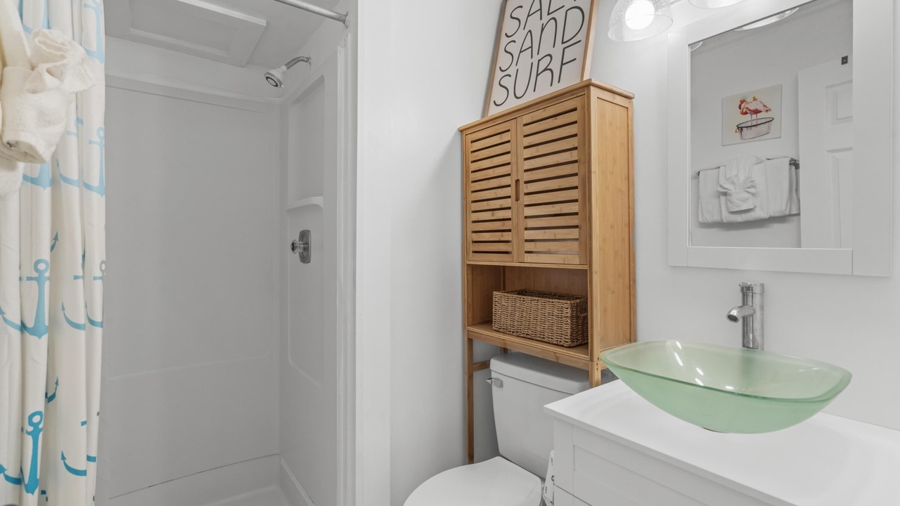 Photo of Bathroom in Ash