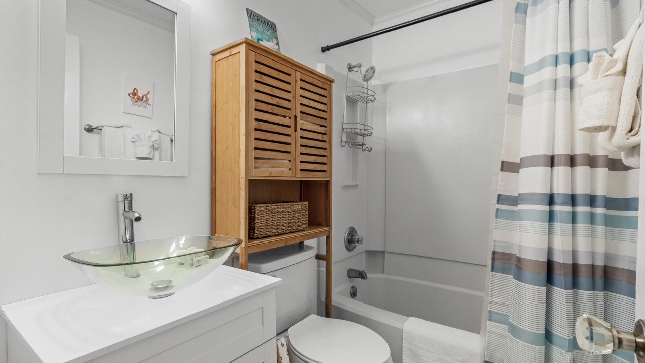 Photo of Bathroom in Ash