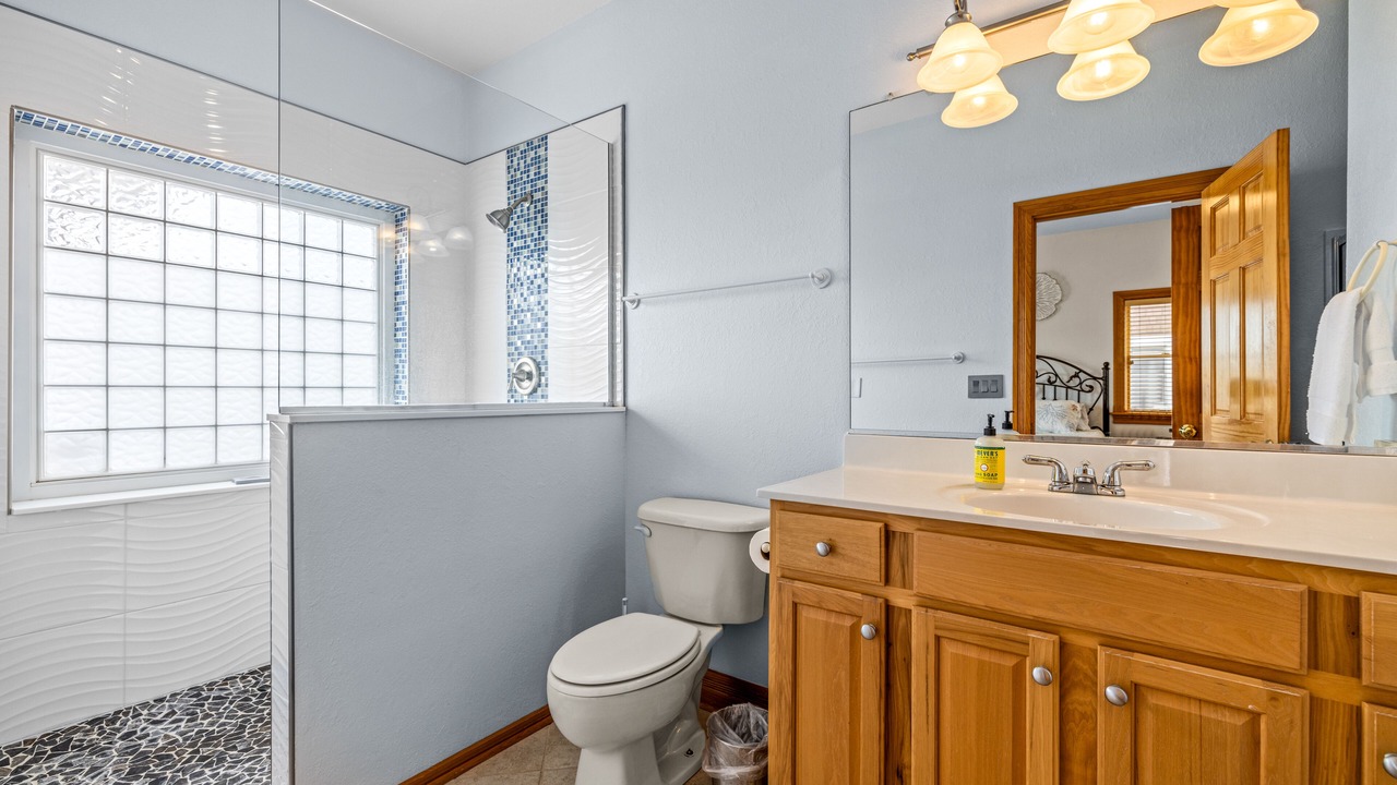 Photo of Bathroom in Manteo