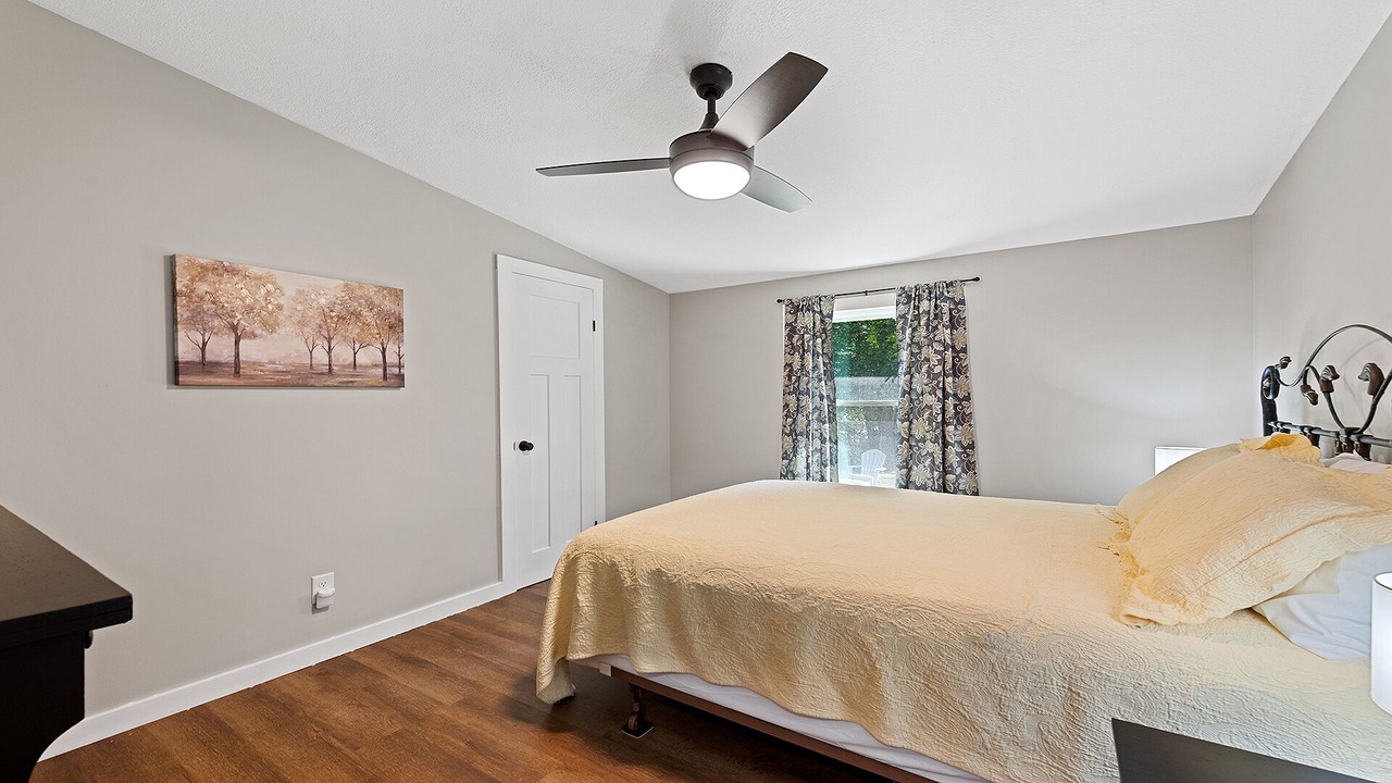 Photo of Bedroom in Waynesville