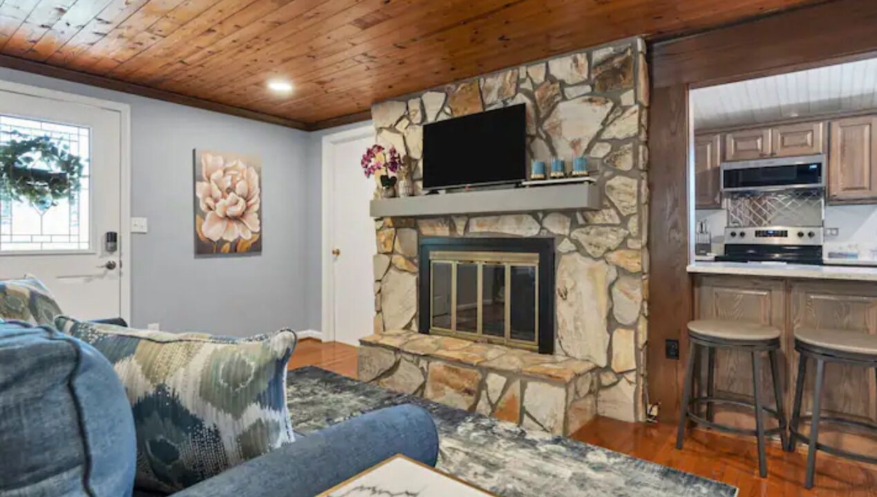 Photo of Livingroom in New London