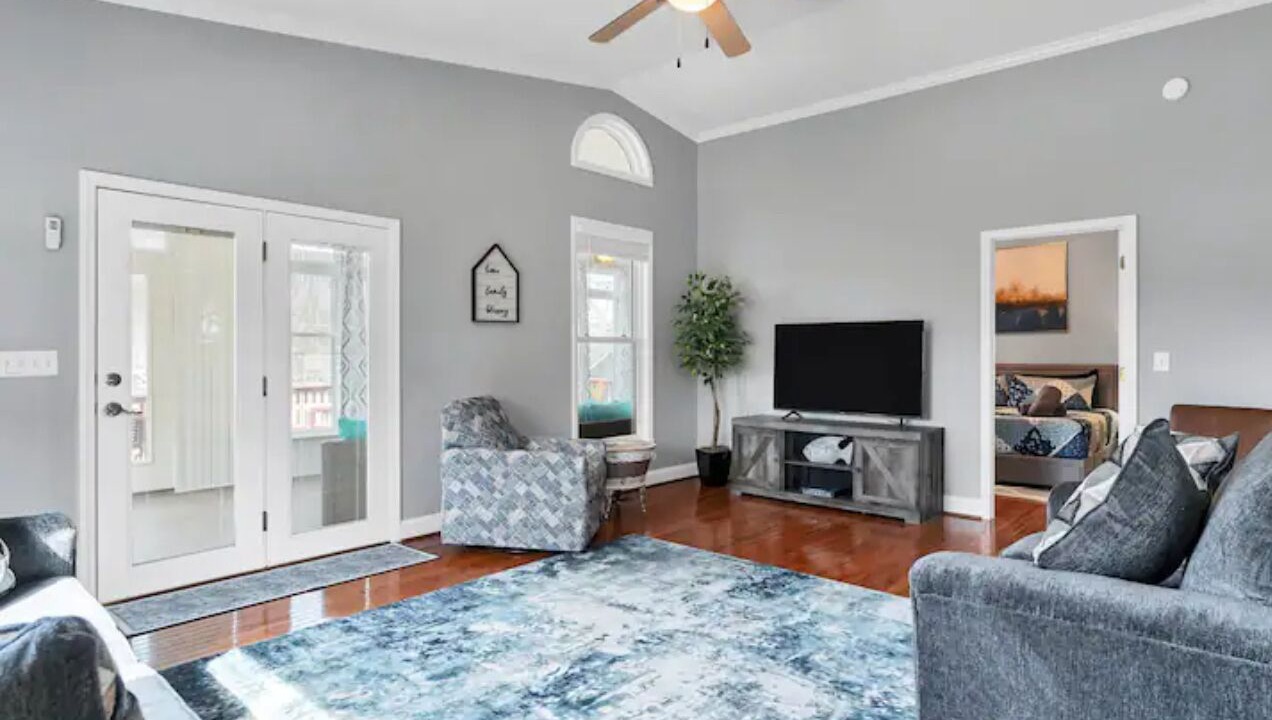 Photo of Livingroom in New London