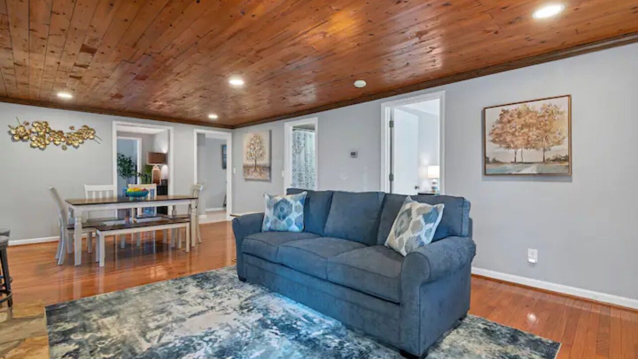 Photo of Livingroom in New London