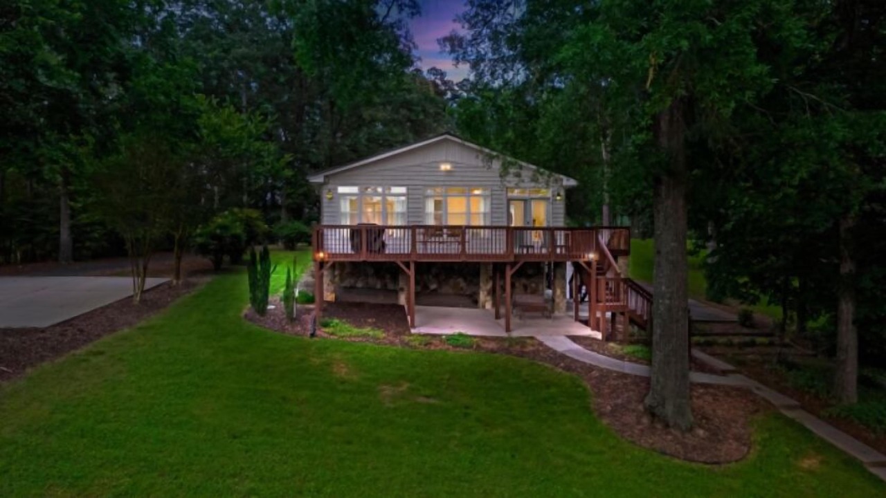 Photo of Outdoor in New London