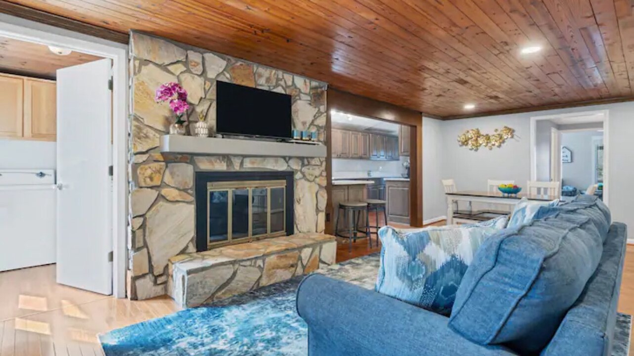 Photo of Livingroom in New London