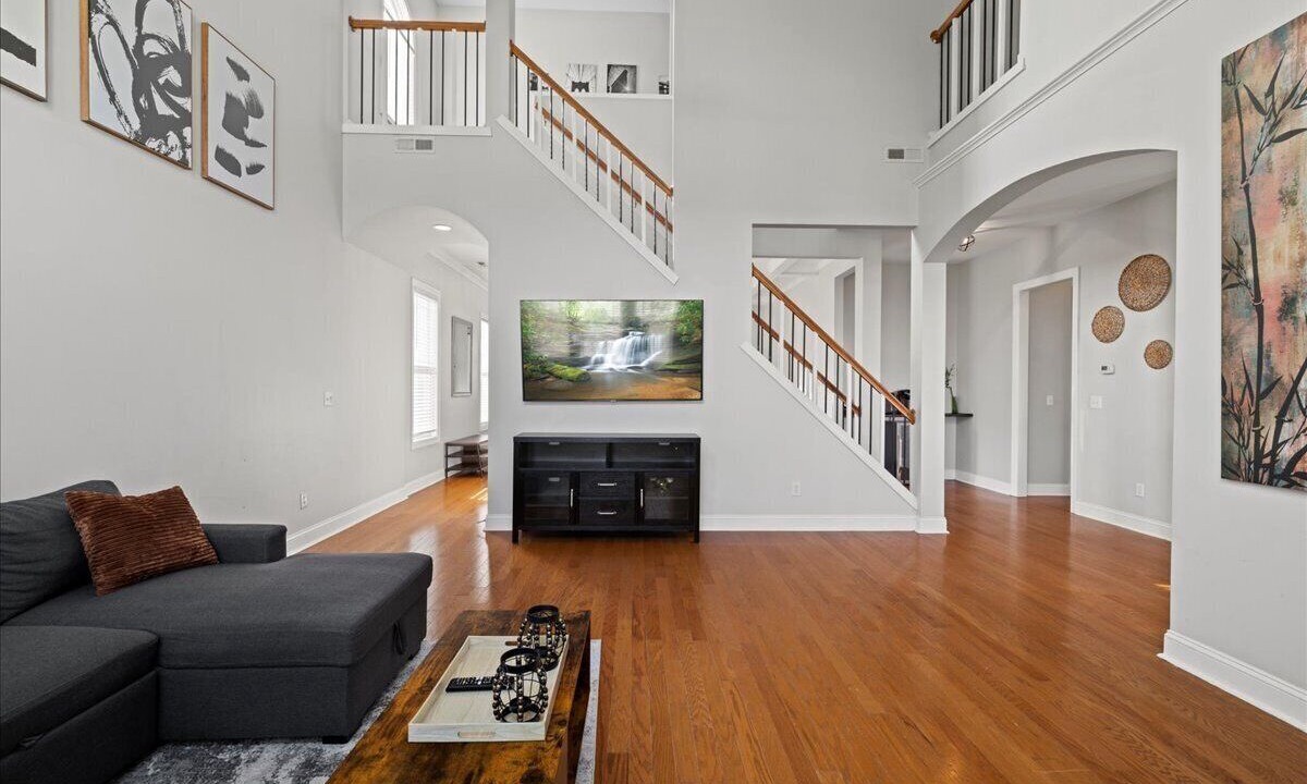 Photo of Livingroom in Northeast Raleigh