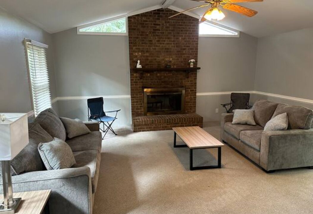 Photo of Livingroom in Harrisburg