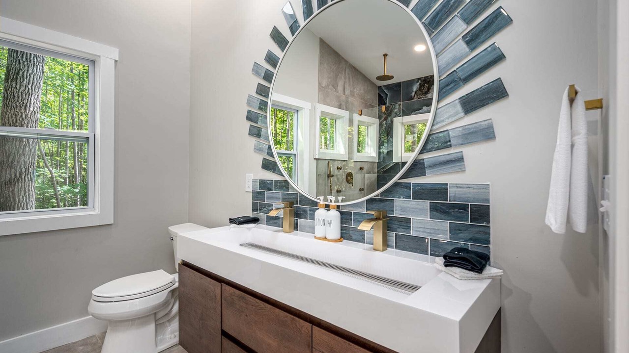 Photo of Bathroom in Bynum