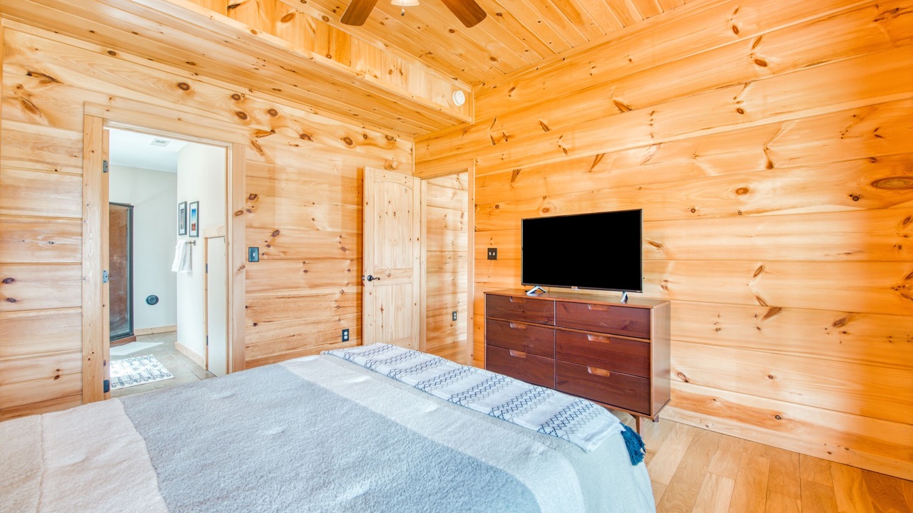 Photo of Bedroom in Mills River