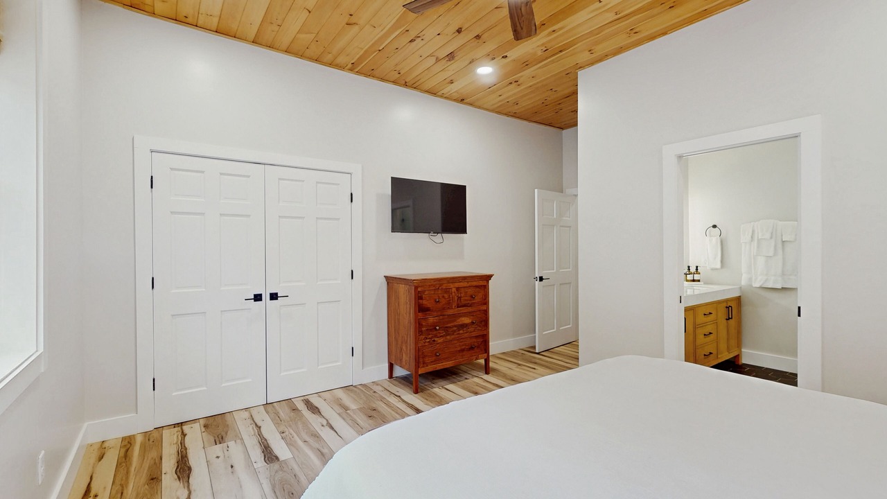 Photo of Bedroom in Foscoe