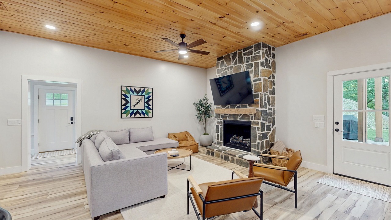 Photo of Livingroom in Foscoe