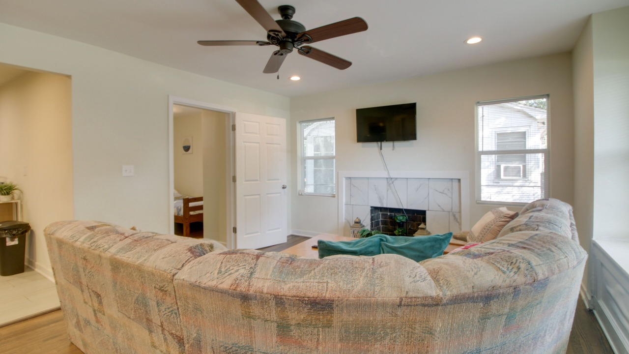 Photo of Livingroom in Shelby