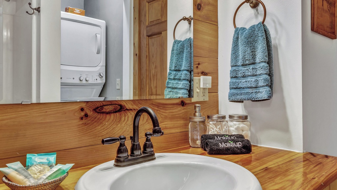 Photo of Bathroom in Skyland