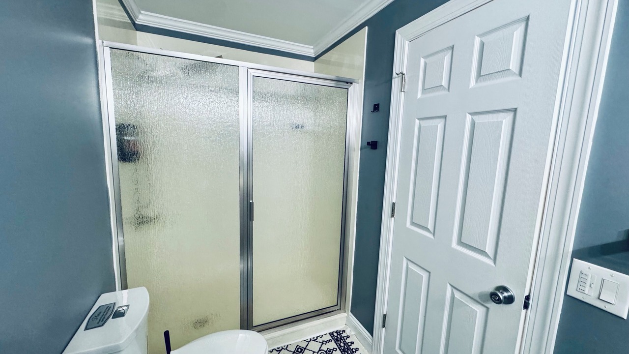 Photo of Bathroom in Leasburg