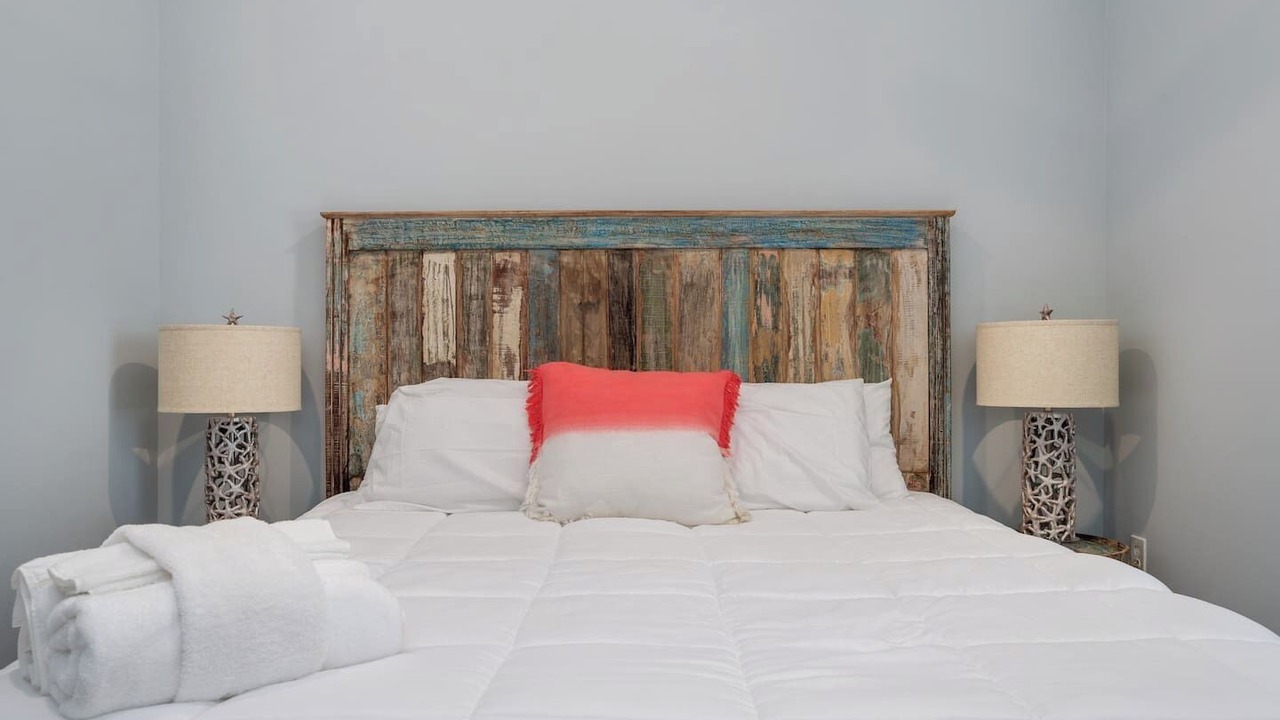Photo of Bedroom in Corolla Village
