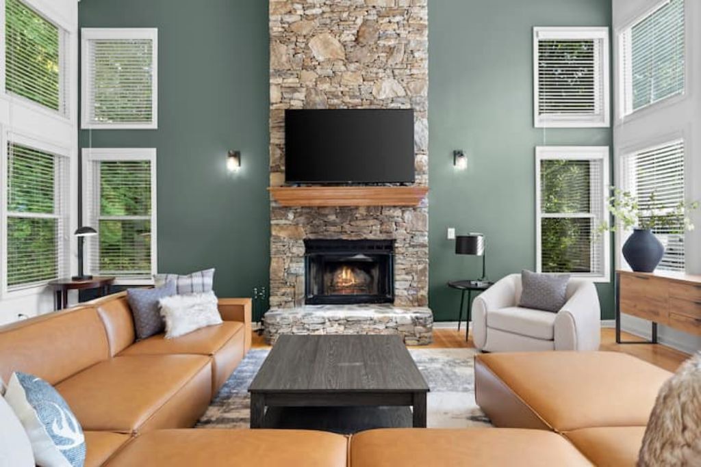 Photo of Livingroom in Maggie Valley